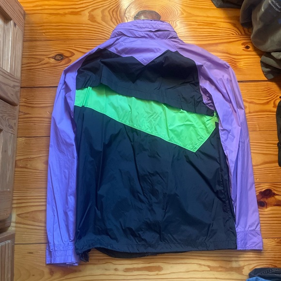 Volcom Windbreaker - Picture 2 of 2